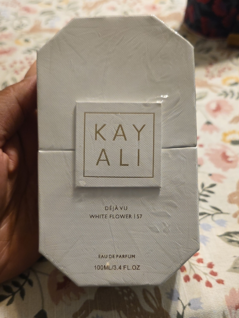 KAYALI Deja Vu White Flower Eau de Parfum - White & Gold Box
